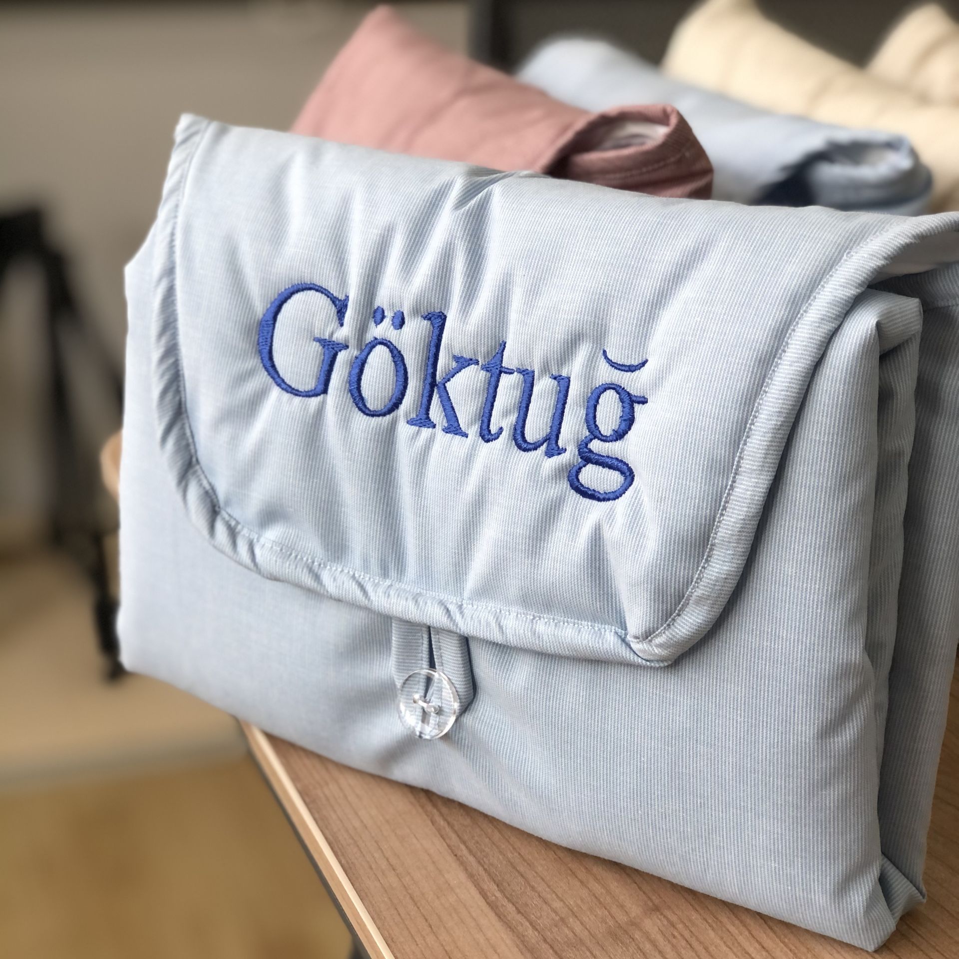 Mavi Katlanabilir İsimli Alt Açma Örtüsü