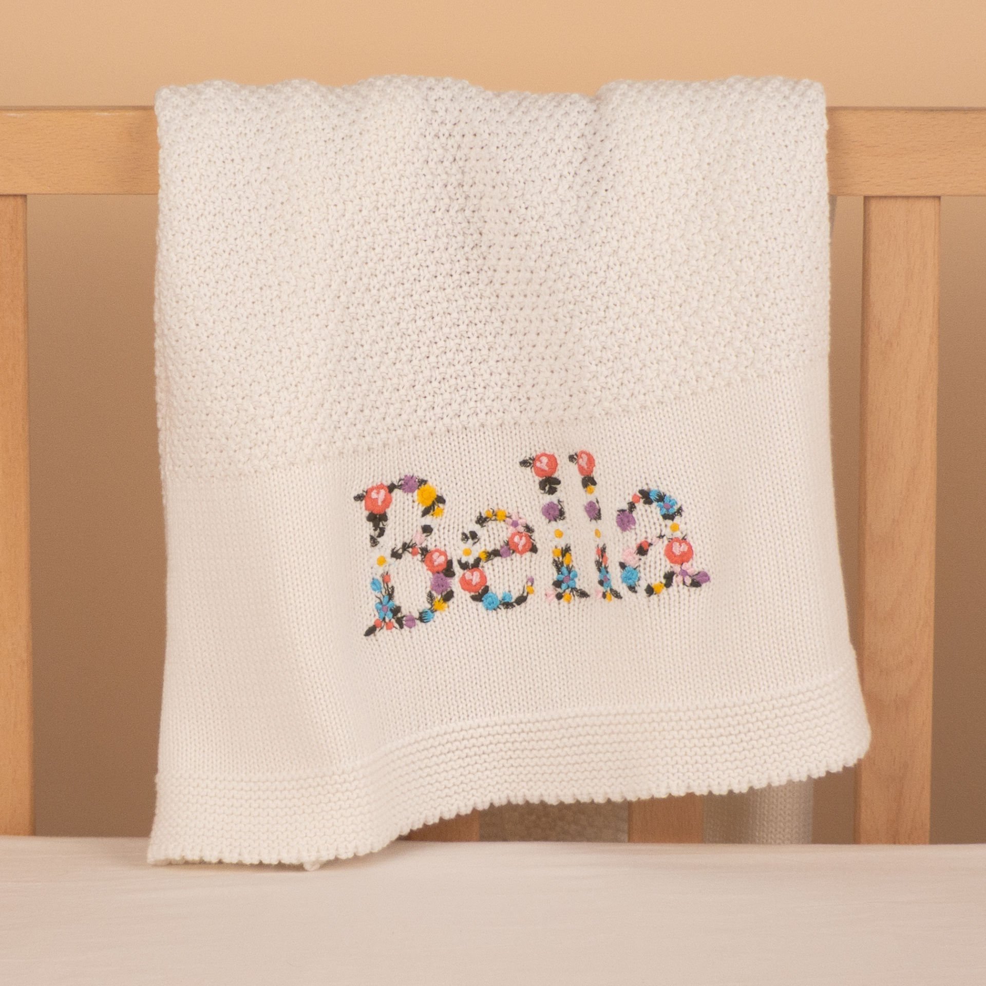 Doğal Beyaz Yumuşak Dokulu Bebek Battaniyesi