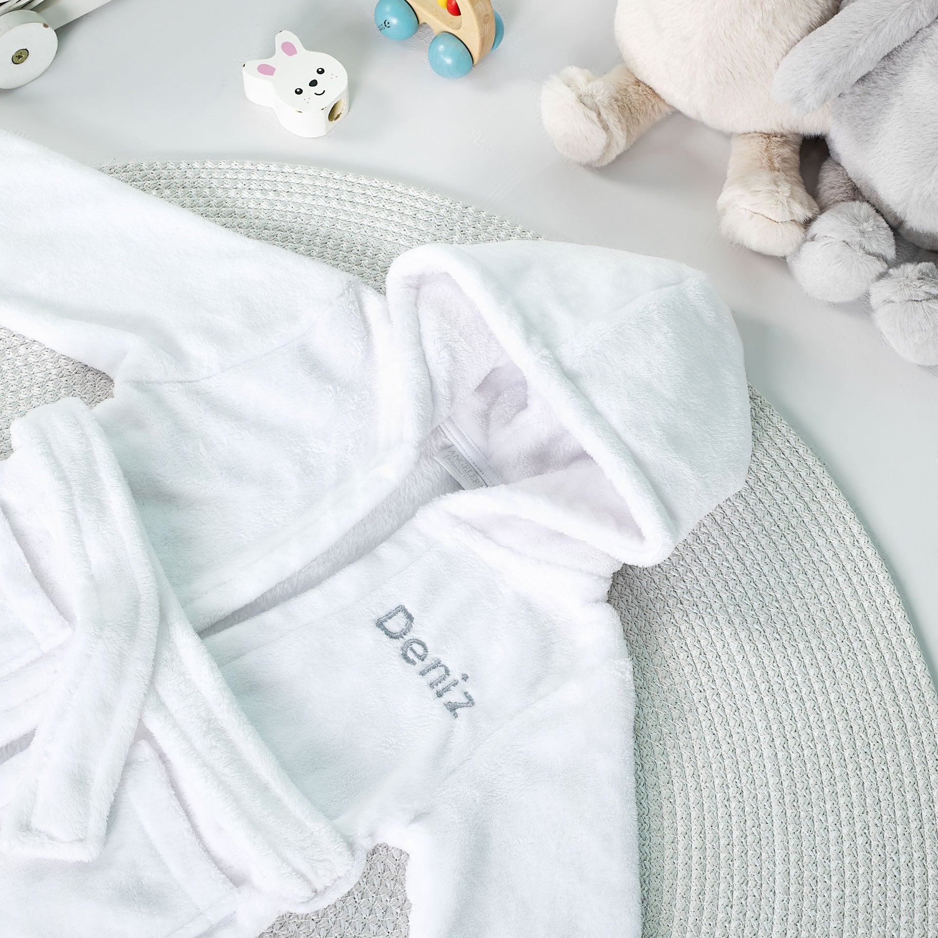 Wellsoft Beyaz Sabahlık